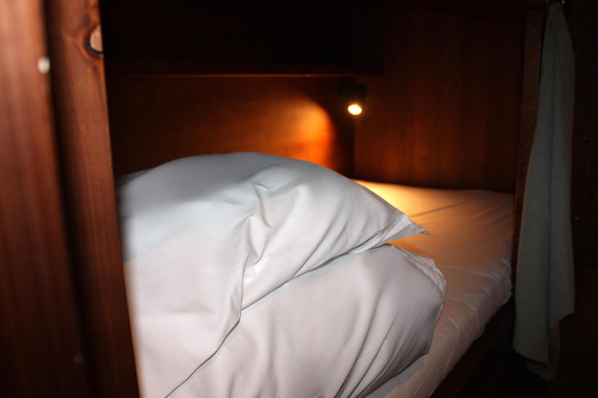 Bed in 6-Bed Female Dormitory Room,1655408849:JPEG