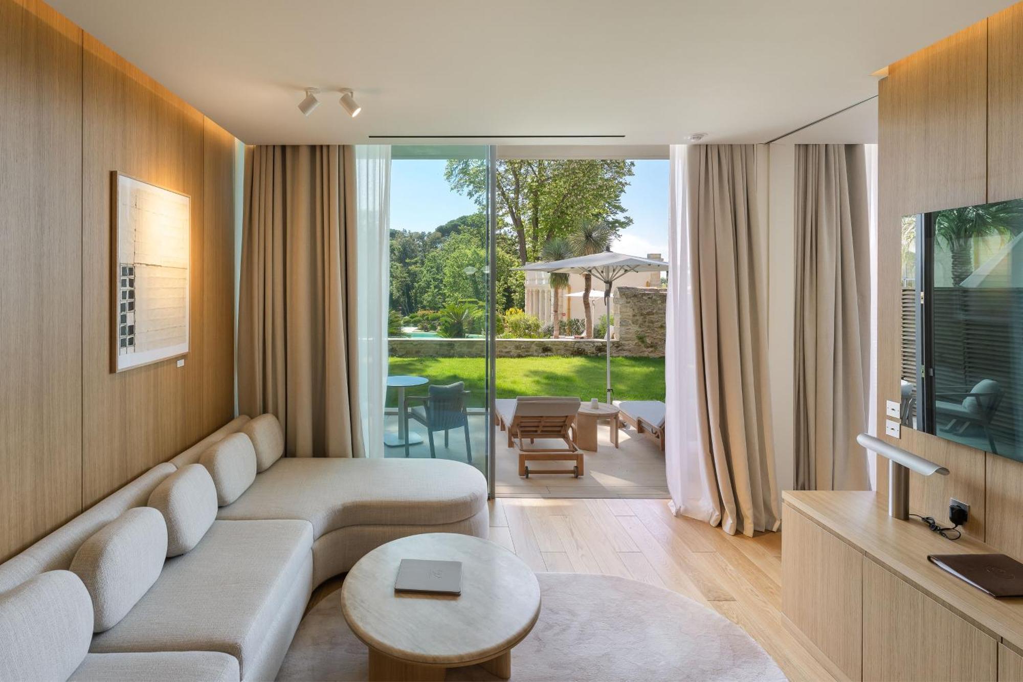 Privilege Junior Suite terrace-New Building