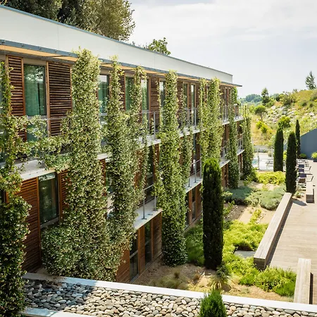 Courtyard By Marriott Montpellier-3